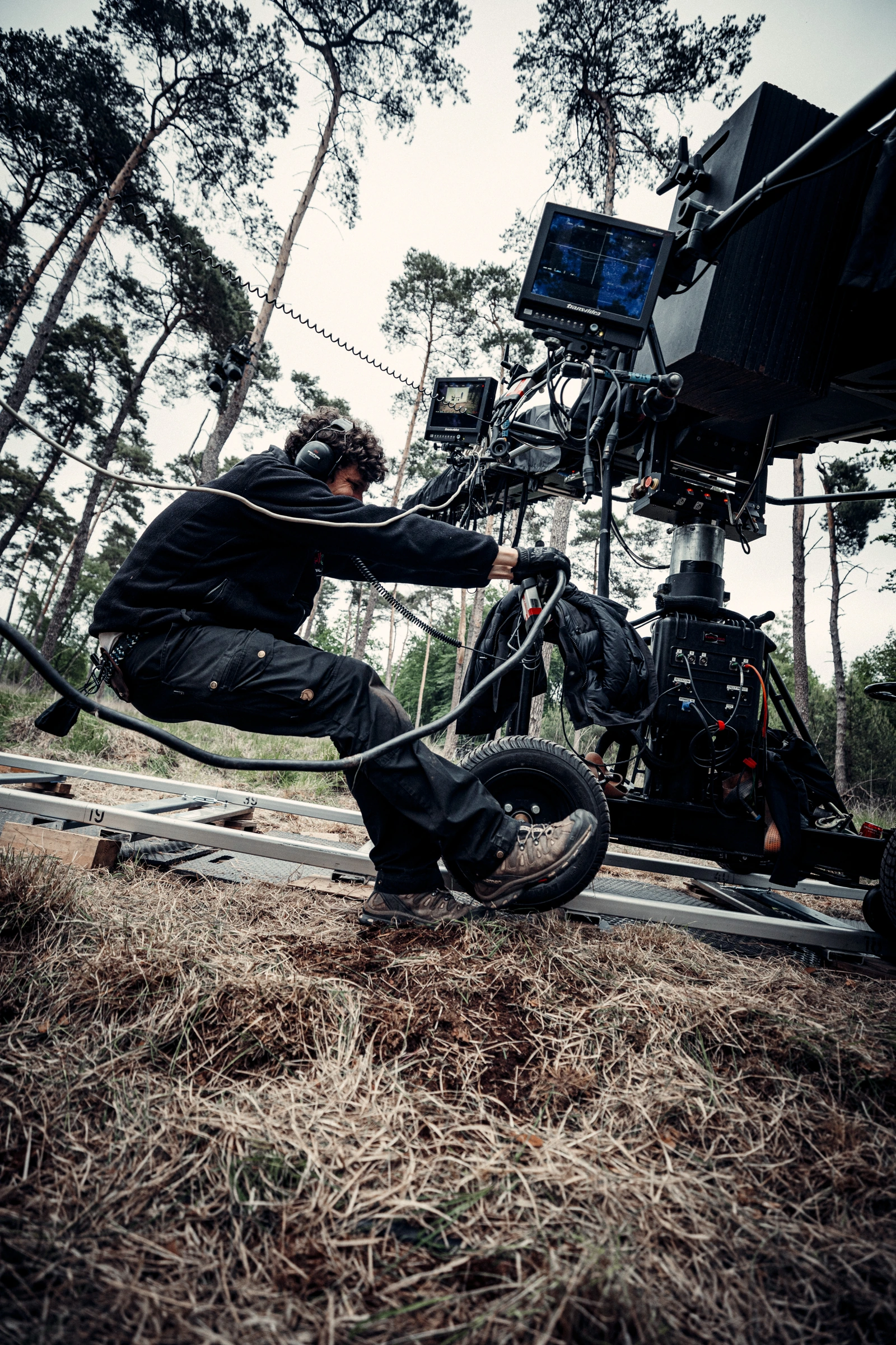 Camera operator on the dolly